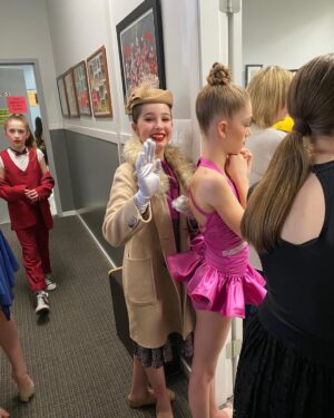 Gracyn Shinyei Instagram - Oh I’ll smile ‘n’ wave but I really don’t like my photo being taken by my Dad right before I hit the stage. Argh! XOXO