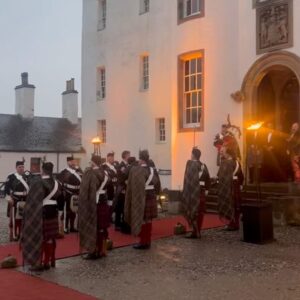 Graham McTavish Instagram - The Highlands Part 1. Just back from another visit to Scotland. A fabulous night at Blair castle for the Keepers of the Quaich ceremony. As you can see a giant Quaich along with a giant haggis ( very rare to still find one in the wild of that size), and the wonderful Robert Lovie delivering a tremendous “address”. The video is NOT me shooting a haggis. The hawk is named Margo and thanks as always to @garancedore for making me look half decent! @thegleneagleshotel @blair.castle.atholl.estate