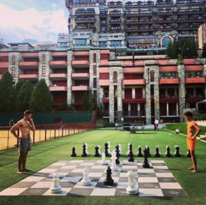 Graham Phillips Instagram - If you can’t handle the giant defeats, stay off the giant boards. #ilost #pummeledhimintennisthough #smalldefeatsbiggeregos