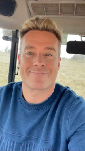 Grant Denyer Instagram - All the problems of the world go away when I’m cuttin ’ laps on this thang. Best feeling. Serious paddock zen
 
@kubotaaust_ag