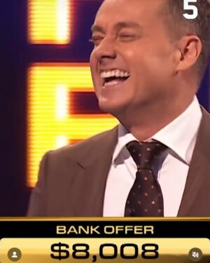 Grant Denyer Instagram - If you’re as immature as me & ever held a calculator upside down: this bank offer is 🤌🏼 IYKYK 🤣 
6pm weeknights @dealornodealaus on @channel10au