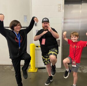 Grant Feely Instagram - Umm, are words even necessary?!
Stingray was walking into the elevator when we stopped him. Nicest people ever!
@william_zabka @ralph_macchio @feely.robert