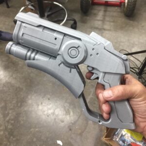 Grant Imahara Instagram - 3D printed Mercy pistol from @playoverwatch for @saltiesthime. #Overwatch #cosplay