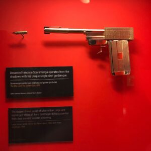 Grant Imahara Instagram - So much cool stuff at the International Spy Museum!