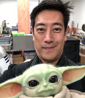 Grant Imahara Instagram - Happy #StarWarsDay from me and #BabyYoda!
.
.
.
.
.
#StarWars #maythe4thbewithyou #maythefourthbewithyou #animatronics #themandalorian