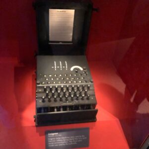 Grant Imahara Instagram - So much cool stuff at the International Spy Museum!