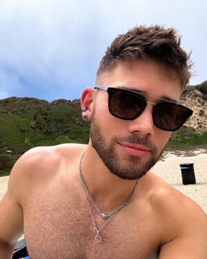 Grant Knoche Instagram - happy 4th from the beach 🇺🇸🌊