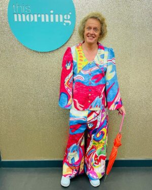 Grayson Perry Instagram - I’m on the telly in a bit plugging my stage show #wholesome #nationaltreasure