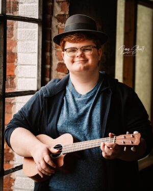 Grayson Thorne Kilpatrick Instagram - Happy Saturday to everyone! I say look like  @jason_mraz with my grandfathers hat and ukulele:) photo credit by @jstovallphotography set design by @delia.lindsey @stellaralchemysocialmedia @gtkprshooting_the_stars event