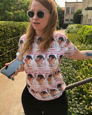 Greg Berlanti Instagram - So it’s @sarahsowitty bday today and everyone on here is going to say what a badass she is and SHE IS- but I know and love her for her empathy, huge heart, brilliant sense of humor, fearless dedication to other living beings (humans and animals) and the warm artistic soul that lies beneath all of it. Thank you Sarah for all you do for all of us that are blessed to have you in our lives. ❤️ (ps. Your bday is the best thing to ever happen during a Mercury retrograde ;)).
