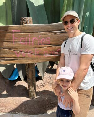 Greg Berlanti Instagram - Happy birthday @robbierogers !!!!!! ❤️❤️❤️❤️❤️ it is amazing and inspiring what you accomplished in one trip around the sun - but even more incredible is the love and care you show all of your family and friends — you are the most gorgeous soul inside and out. here’s to you and all the beautiful memories we have been so lucky to have made together and all to come.  Love forever — your three soulmates ❤️❤️❤️❤️❤️❤️❤️❤️❤️❤️❤️❤️❤️❤️❤️❤️❤️❤️❤️