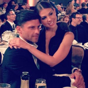 Greg Vaughan Instagram - My not have gone home with an Emmy statue last-night, but a Trophy Actress @katemansi landed on my lap!! @nbcdays @DaytimeEmmys #katemansi #gregvaughan #daytimeemmys2014 #daysofourlives #days