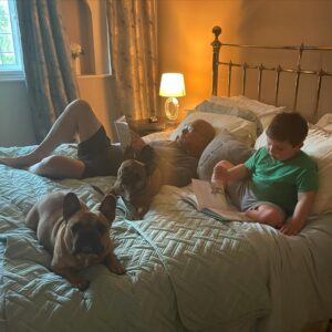 Gregg Wallace Instagram - Chillin before leepy lilos