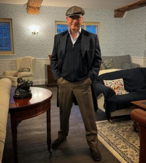 Gregg Wallace Instagram - Boots - @clarksoriginals 
Sweater n Shirt - @boss 
Trousers n Coat @shalltailors