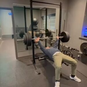 Gregg Wallace Instagram - 3 x 85kg  I weigh 77kg