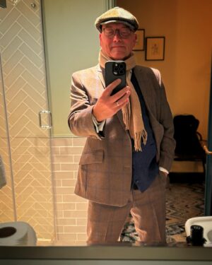 Gregg Wallace Instagram - Suit & waistcoat from @shalltailors