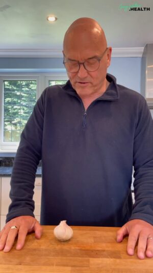 Gregg Wallace Instagram - Can you guess where most of the worlds garlic comes from? 🧄

Crushing garlic is a such a simple thing to do and is a skill everyone should have! Garlic really can elevate a dish! Give this a go and enjoy delicious garlicky goodness in your meals 🧄💚

#GreggWallaceHealth
#garlic #crushedgarlic #garlicky #crushgarlic