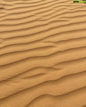 Gregor Schlierenzauer Instagram - desert vibes 

#dubai #freedom