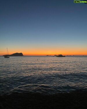 Gregor Schlierenzauer Instagram - happy Island Vibes 

#ibiza #ibizalife #island #vibes #imlivi