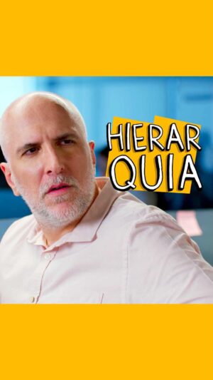 Gregório Duvivier Instagram - HIERARQUIA • Com esse tanto de pensamento intrusivo, está difícil até mandar na minha própria consciência. Em estado delusional, eu funciono muito melhor. Gregorio, bola um fino com a de 15 e publica o vídeo de hoje que agora o sócio sou eu. #esquete @antoniotabet @evelyncastrooficial @gduvivier @fabiodelucaa

Roteiro: @eu_esteves
Direção: @biancafrossard
