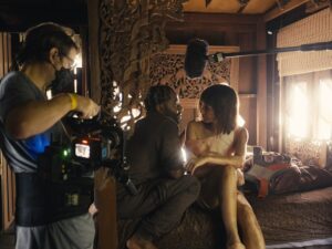 Greig Fraser Instagram - “Gareth is kind of a rebel. And his whole concept with this film stems from his nature of questioning how things are done in the industry…like the normal way of doing a big blockbuster film. And this is something that he and Greig explored on ‘Rogue One’ quite a bit. How to change the methodology for a big film like this, in a way that doesn’t keep you confined in a box but opens up the opportunity for spontaneity.”

Oren Soffer on shooting Gareth Edwards’ ‘The Creator’ alongside Greig Fraser ASC ACS.

Read the full interview via the link in bio.

📸: Disney / Oren Soffer / Glen Milner