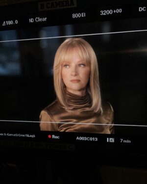 Gretchen Mol Instagram - This is a screen test. Michelle Stratton. #AmericanGigolo - Screen tests are often the first time I get to meet the character. Before that it’s a swirl of ideas.  @farmercarla and @radwright on hair and makeup worked their magic.
Meanwhile I’m so grateful I got to work with this talented bunch: @jonnybernthal @rosie @lelandorser @lizziebrocheree @mrbradybaby @yolandaross_creator #gabelabelle  @showtime September 9 @paramounttelevisionstudios