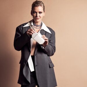 Gretchen Mol Instagram - More pics from @storyandrain shot by @deanisidro makeup by @quinnmurphy hair by @riadazarhair styling by @xgabriela mani by@nailsbydariadaria  I had a great conversation with @tamararappa for @storyandraintalks I loved her questions. She asked if I had any advice for actors who might use some emotional support. I said:  Know it, know that you have done the work. You have done the work and just keep doing the work. And know there’s no one else like you. The thing that you have to offer is totally unique to you, and that’s a gift; the gift you have to bring to the craft. So emotionally, all the things that hurt, that make you vulnerable—that’s what you have to bring. It’s normal to question and feel like it’s not going to happen. There are times when you think you won’t work again. You have to be able to separate those two things; the side of you that’s vulnerable and also honor it and nurture it and love it. And don’t try to be too tough about it. It’s a gift.