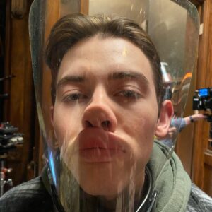 Griffin Gluck Instagram - Locke and Key season 2 is out now and this is an accurate representation of how i feel lol ^^

Working on it has been one of the most wonderful challenges of my little life and i hope you enjoy this season as much as we did <3

Sincerely, on demon time