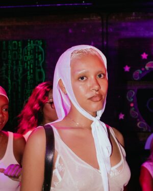 Guapdad 4000 Instagram - Hi, my name is GuapDad 4000 and I throw a party called @whitedurag . We’re on tour right now !!

Chicago was the first stop and it was F*CKING crazy. 
I honestly love the amount of support and good beautiful people that came out . Me and gang were surprised but prepared ! WHOTE DUEYS FOR EVERYONE !!! 

NEXT STOP IS BROOKLYN 
THIS SATURDAY 
& Y’all know I Love New York in the summer 

It’s July & Im acting up 😮‍💨

Come fly with the falcon expeditiously baby 

🎥 by: @braidenwade 

Link in the ByeOh so we can Link in your city