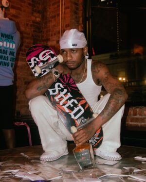 Guapdad 4000 Instagram - Hi, my name is GuapDad 4000 and I throw a party called @whitedurag . We’re on tour right now !!

Chicago was the first stop and it was F*CKING crazy. 
I honestly love the amount of support and good beautiful people that came out . Me and gang were surprised but prepared ! WHOTE DUEYS FOR EVERYONE !!! 

NEXT STOP IS BROOKLYN 
THIS SATURDAY 
& Y’all know I Love New York in the summer 

It’s July & Im acting up 😮‍💨

Come fly with the falcon expeditiously baby 

🎥 by: @braidenwade 

Link in the ByeOh so we can Link in your city