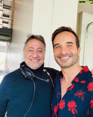 Guido Massri Instagram - Y así me voy de Argentina una vez más con el alma llena. Fueron días llenos de amor del bueno: de la vieja, de los amigos de siempre. 
De reencuentros con compañeros de trabajo, amigos, lugares, olores. Hoy me voy agradecido y con una sonrisa. Y con ganas de volver pronto, seguro que así será. 🇦🇷❤️