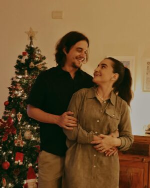 Guilherme Boury Instagram - Eu e minha familia desejamos um feliz Natal ❤️