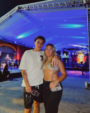 Guilherme Seta Instagram - #tbt curtindo o domingo na melhor companhia, e em um rolêzin diferente pelo RJ 🫶🏼💜