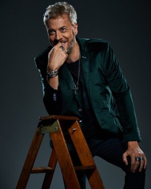 Guilherme Weber Instagram - Tbt 2019!
Ensaio para @victorsalvaro (criação e estilo)
Foto @rene_ernst