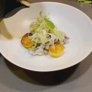 Guillaume Patry Instagram - 라시네의 100번째 캐치테이블 리뷰 감사합니다 ~♡♡♡
@racinee_seoul
Thank you for the 100th organic review of Racinée on the @catchtable_official app. I never made a review myself and neither have my friends since I make the reservations for them when to come eat and drink. 

#finedining #라시네 #winepairing

Edit: im so bad at instagram. The 104 reviews we got average 4.9/5 stars 🤩