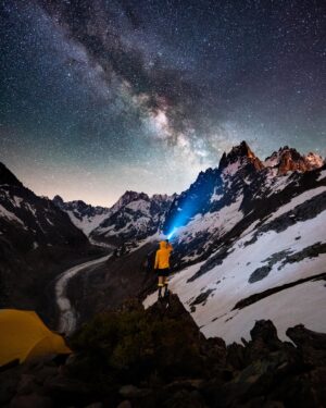 Guillaume Ruchon Instagram - The ONE ⭐️
•
Voici LA photo que je voulais prendre à la Mer de Glace !

Après avoir fait plus de 560km de road trip, une ascension de   3h, patienter pendant quelques heures par 0 degrés, la Voie lactée s’est enfin dévoilée et c’était un soir PAR-FAIT : aucun nuage, pas de lune, peu de vent, bref que du kiff !

Une vidéo complète est sortie sur YouTube (link in bio)

J’espère qu’elle vous plaît, il y en a d’autres qui arrivent alors je compte sur vous ♥️
•
Shot with @sonyalpha 1 & #sel14f18gm
Thx @mathisdecroux for your help 📷
@chamonixmontblanc