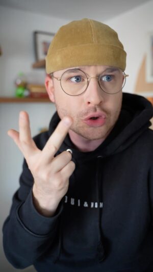 Guillaume Wattecamps Instagram - LES ÉLECTIONS EN FRANCE VUES PAR UN BELGE 🇫🇷😂🇧🇪 VOUS ÊTES PRÊTS POUR DIMANCHE ? 😂🤣 BLAGUE À PART, VOTEZ VOTEZ VOTEZ 🙏🏻👀