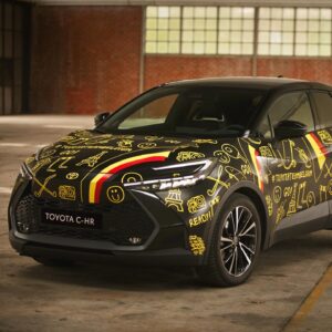 Guillaume Wattecamps Instagram - Me voilà donc ambassadeur officiel de @toyotabelux 🇧🇪🫡 Ma mission ? Me rendre à Paris pour soutenir les athlètes belges en compétition et rentrer à la maison des médailles plein le coffre 🥇🥳 J’ai repris le sport donc si vraiment faut leur filer un coup de main, je peux sans souci porter leur gourde 💪🏻 Paris, j’arriiiive ! 🇫🇷 @toyotabelux #toyotateambelgium #paris2024 #startyourimpossible #partner #ad