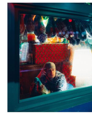 Guillaume Wattecamps Instagram - @guihome_vous_detend et un canard 
Dans un froid de canard 
Pour le portrait de der de @liberationfr 

#hiver #neige #canard #guihome #leica 

💡 Delphine 
🍹 @avemariaparis 
📸 @leicacamerafrance 
📝 Gilles Renault
🖥️ @dylancalves