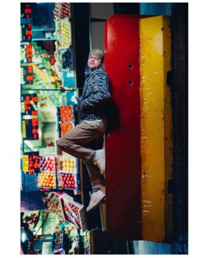 Guillaume Wattecamps Instagram - @guihome_vous_detend et un canard 
Dans un froid de canard 
Pour le portrait de der de @liberationfr 

#hiver #neige #canard #guihome #leica 

💡 Delphine 
🍹 @avemariaparis 
📸 @leicacamerafrance 
📝 Gilles Renault
🖥️ @dylancalves