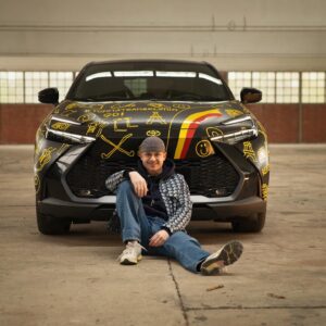 Guillaume Wattecamps Instagram - Me voilà donc ambassadeur officiel de @toyotabelux 🇧🇪🫡 Ma mission ? Me rendre à Paris pour soutenir les athlètes belges en compétition et rentrer à la maison des médailles plein le coffre 🥇🥳 J’ai repris le sport donc si vraiment faut leur filer un coup de main, je peux sans souci porter leur gourde 💪🏻 Paris, j’arriiiive ! 🇫🇷 @toyotabelux #toyotateambelgium #paris2024 #startyourimpossible #partner #ad
