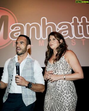 Guillermo Iván Instagram - Thanks @manhattanfilmfestival for all the love! Thanks for bringing us together and for being the hub for so many wonderful filmmakers and talented actors, directors, screenwriters and producers. Great moments 🙏 😃 🙏 ❤️ ❤️ ❤️ 

Pictures by @eduardoferminphotonyc 

#manhattan #filmfestivals #guillermoivan #newyork #usa #movies #films #tv #shows #actors #latinx #moviemaking #filmakers