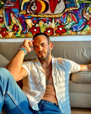 Guillermo Iván Instagram - Falling in love with life moment to moment ❤️ aren’t you?
Enamorándome de la vida momento a momento, tú no? ❤️ 

#guillermoivan #love #life #lifestyle #living #actors #actorslife #actores #latinos #now #powerofnow