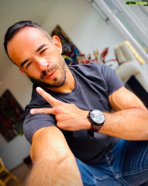Guillermo Iván Instagram - The weekend has arrived! Happy Friday my beautiful people 😘 
Llego el fin de semana! A disfrutar el viernes mi gente linda 😘 🤗 😘 

#weekend #friday #latinos #today #guillermoivan #actors #actorslife #actor #actores #latinx