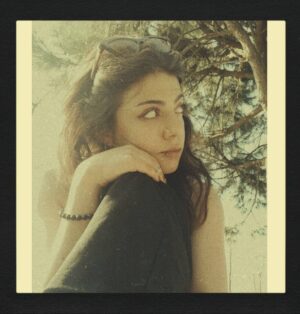 Güliz Aybay Instagram - Her telden, ruh halinden 🎶