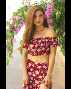 Actress Güliz Aybay HD Instagram Photos and Wallpapers August 2022