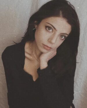 Güliz Aybay Instagram - 🪐🪐