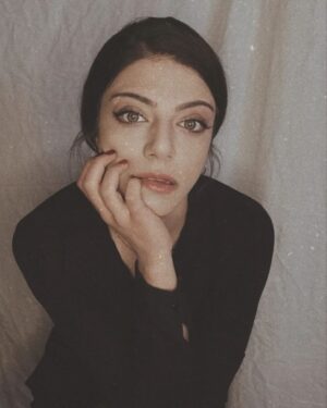Güliz Aybay Instagram - 🪐🪐