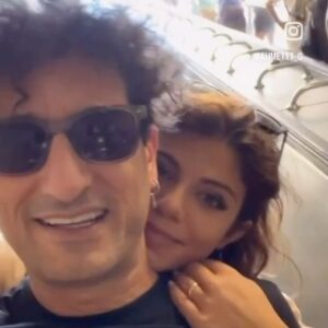 Güliz Aybay Instagram - Canım eşim seninle bizimle olmak ne güzel seni çok seviyorum her anımıza bin şükür 🙏🏼❤️😍❤️