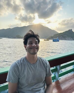 Gunn Svasti Instagram - Bangkok 🚘 ⛴️ Koh Tao 🏝️ 
🤿 🐟 ☀️ 🌧️ 🌊